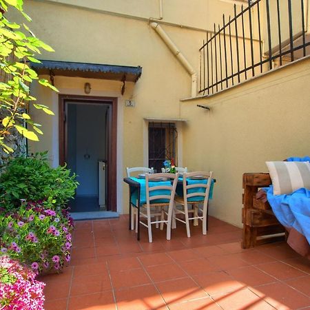 Casa A 2 Passi Dal Mare Con Patio Privato Vila Imperia Exterior foto