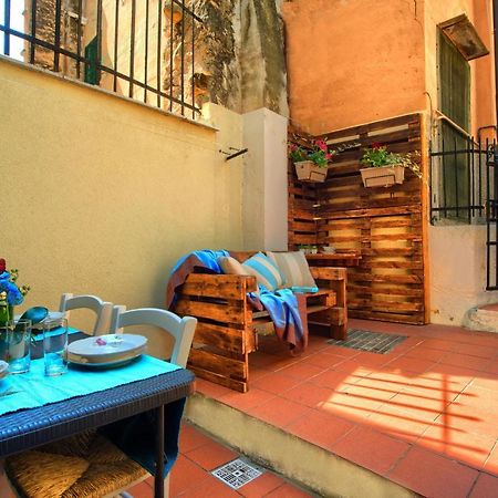 Casa A 2 Passi Dal Mare Con Patio Privato Vila Imperia Exterior foto