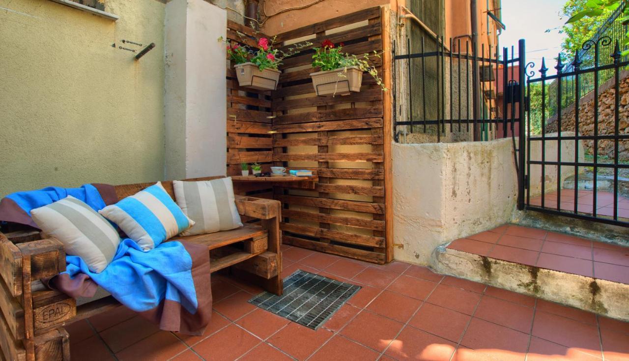 Casa A 2 Passi Dal Mare Con Patio Privato Vila Imperia Exterior foto