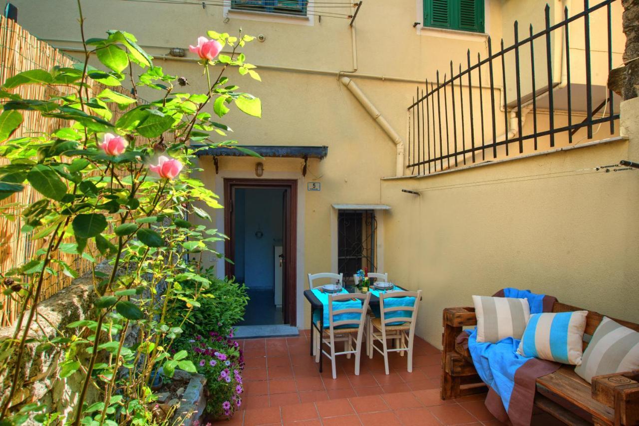 Casa A 2 Passi Dal Mare Con Patio Privato Vila Imperia Exterior foto