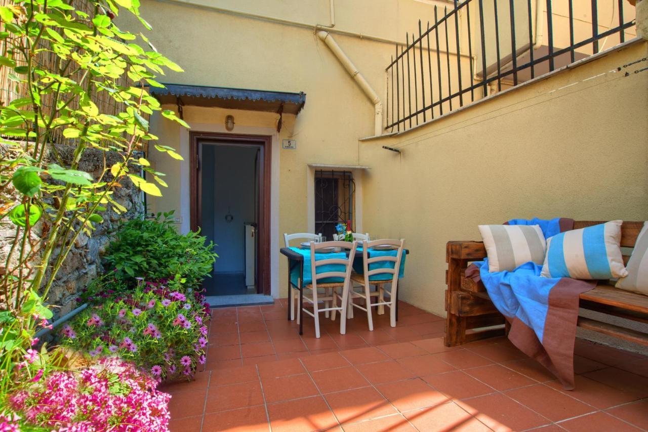 Casa A 2 Passi Dal Mare Con Patio Privato Vila Imperia Exterior foto